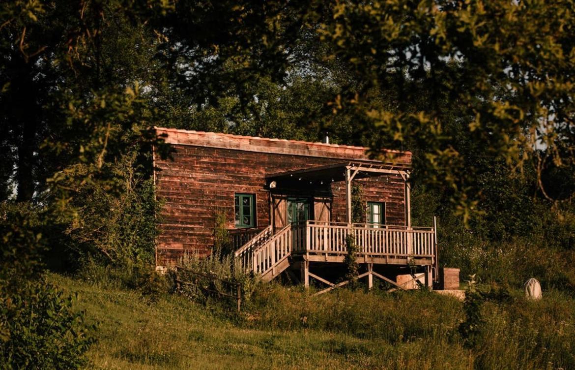 La Ferme Du Pont De Maumy, Cabane Au Bord De L'Etang Et Bain Nordique Busserolles Dış mekan fotoğraf